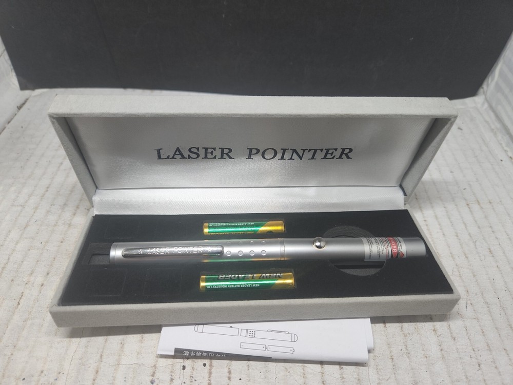 New Red Laser Pointer With Batteries