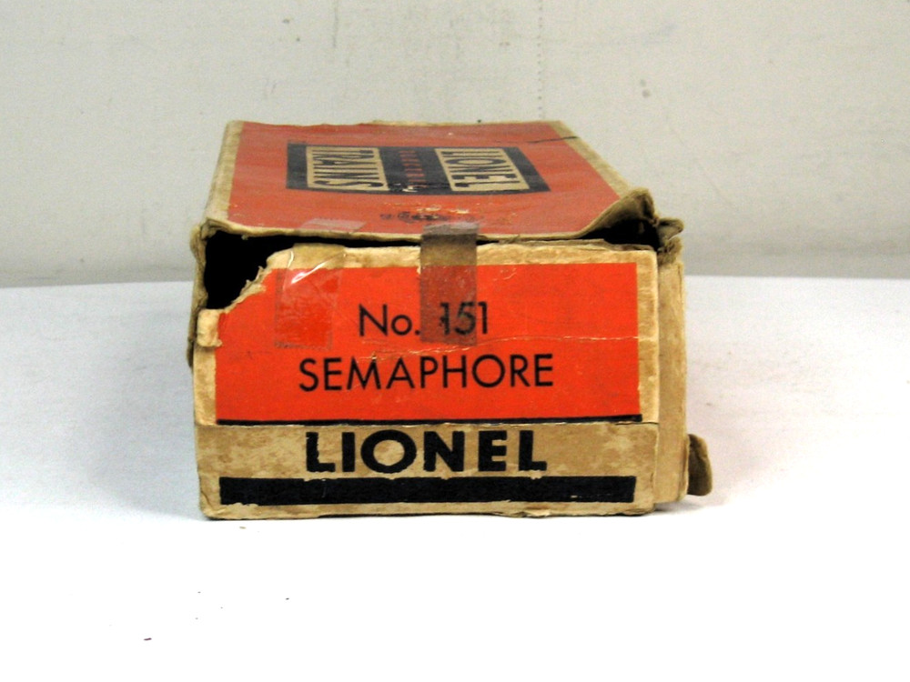 Lionel 151 Semiphore Signal with Original Box ~ Untested
