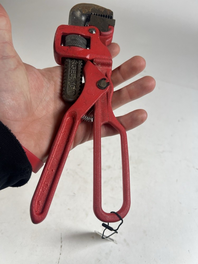 10” Locking Pipe Wrench Tool By Tractor Supply