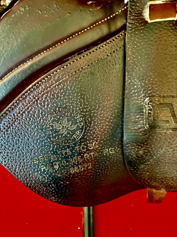 ✨ CWD SE01 17.5" – Long/Forward 3C Flap – Great Condition! ✨
