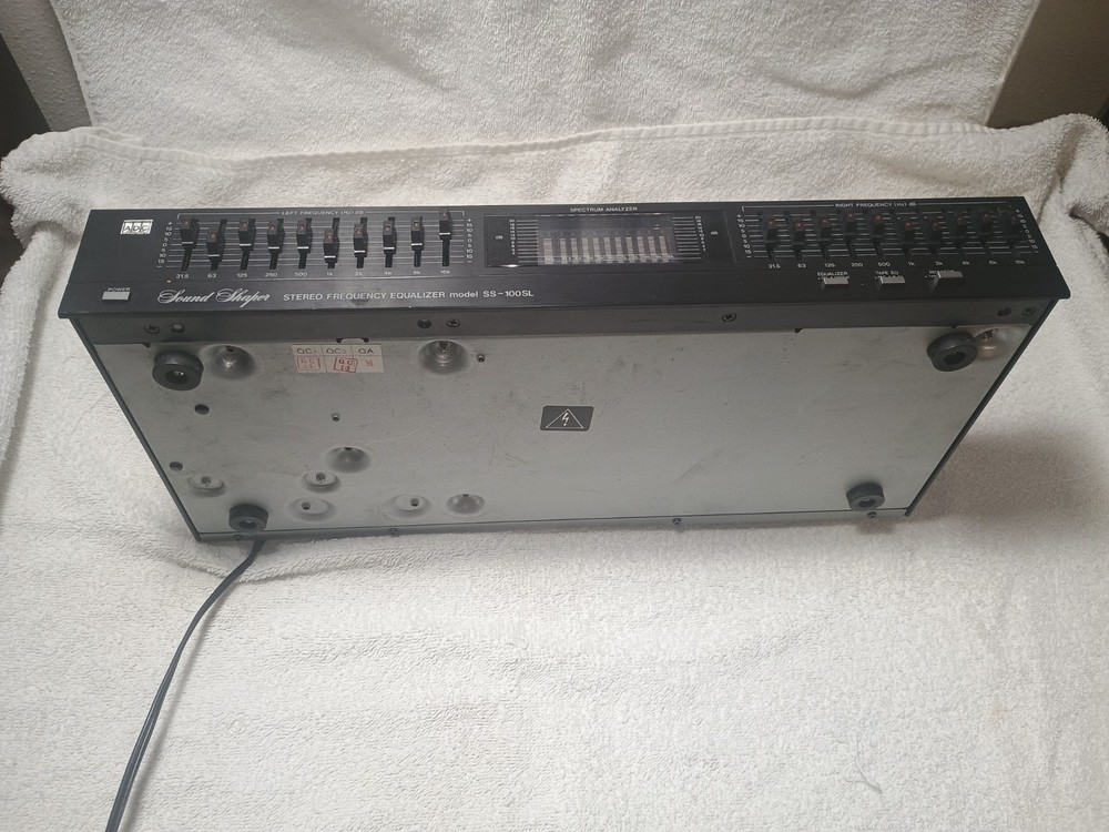 Audio Source Sound Shaper Stereo Frequency Equalizer SS-100 SL Tested & Works