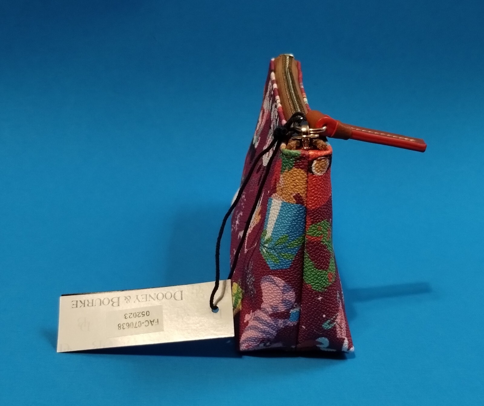 Disney Classics Christmas Dooney & Bourke Cosmetic Case Make Up Bag