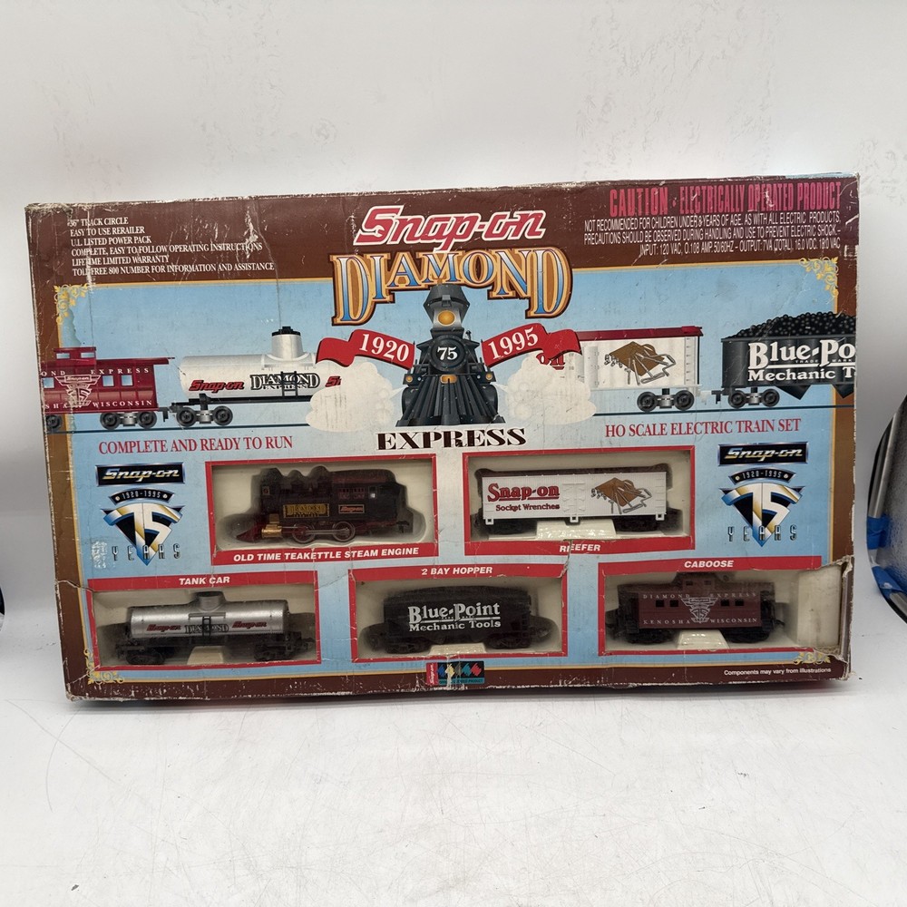 Snap-on Diamond Express HO Scale Electric Train Set
