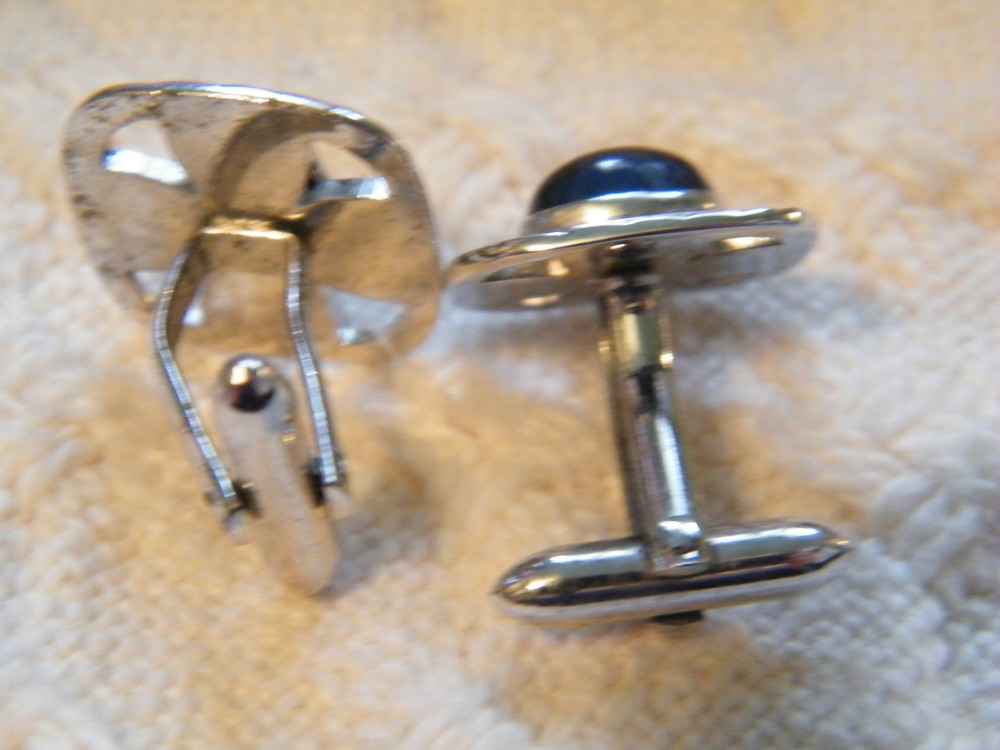 Collectible Silver Tone Cuff Links Blue Cabachon Openwork Signed Cavalier NICE