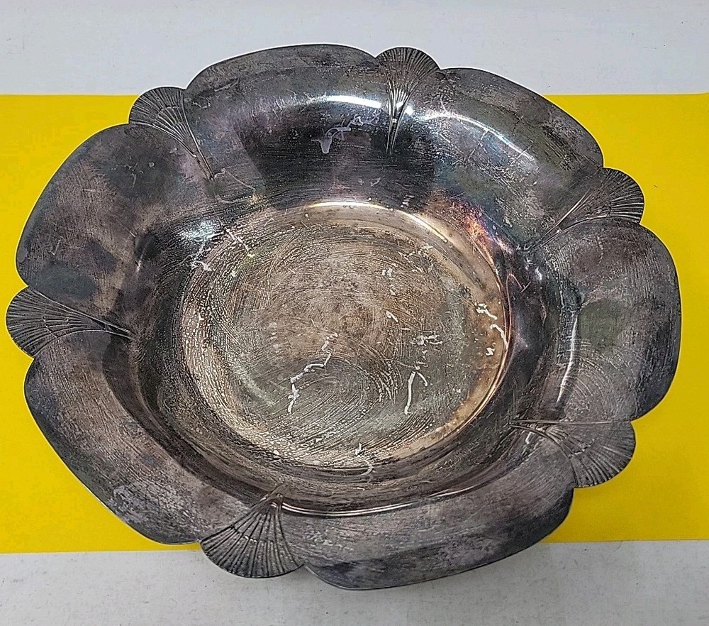 Vintage WM Rogers 4471 Silverplate Scalloped Fan Design Edge Serving Bowl RARE