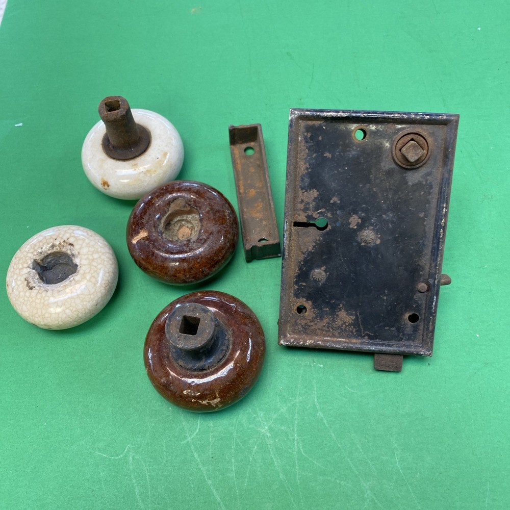 1800’s ORIGINAL EXTERIOR Surface Mount Door Lock With 4 Porcelain Knobs
