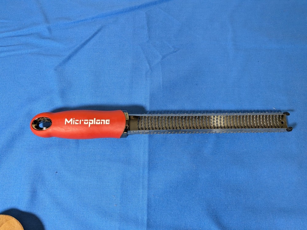 Microplane Premium Classic Zester Grater - Red