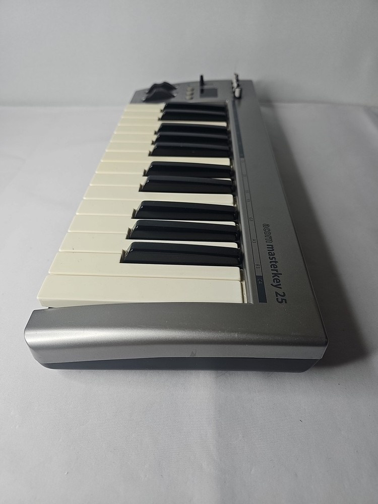 Acorn Masterkey 25 Key USB Midi Keyboard Controller - Tested