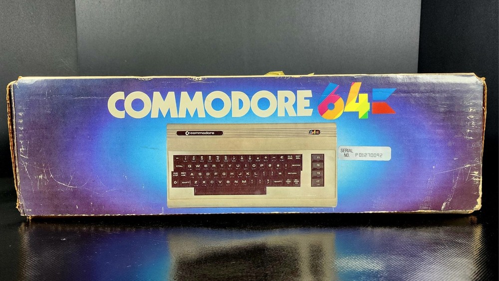 Vintage Commodore 64 Computer C64 In Original Box w/ Inserts & Cables, Powers Up