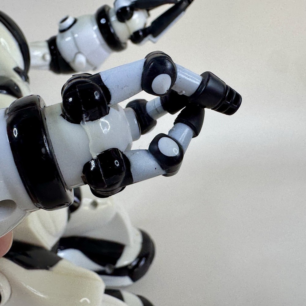 WowWee Robosapien Mini 7” Robot White Black Interactive No Remote 2004