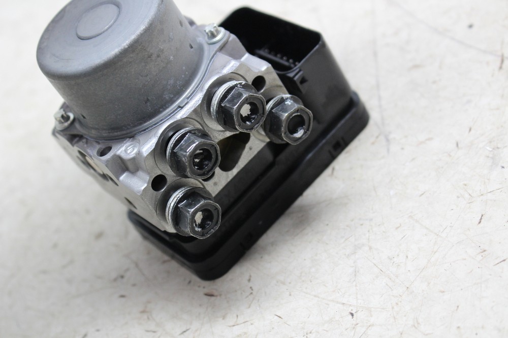 2024-2025 KAWASAKI Z500 ABS PUMP UNIT MODULE