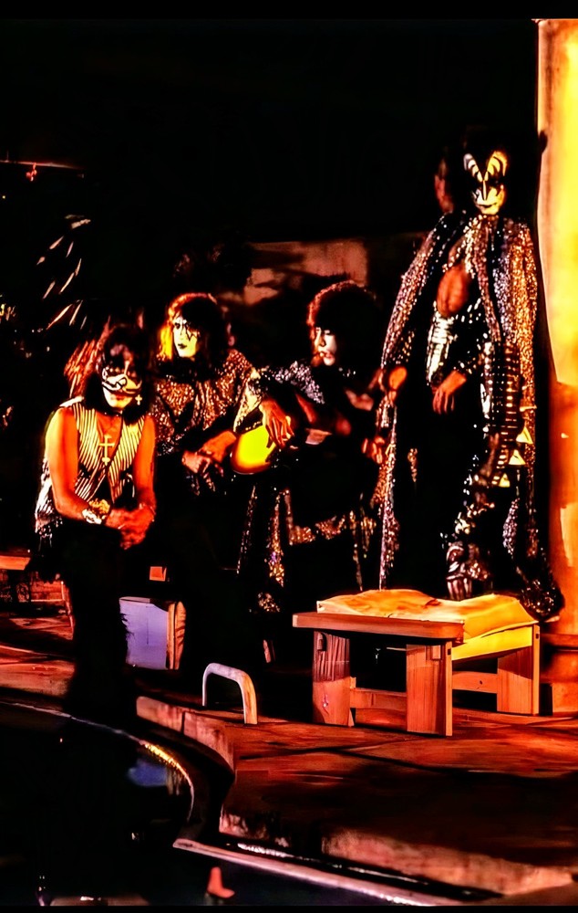 11x17 Kiss Meets the Phantom of the Park Poster Outtake