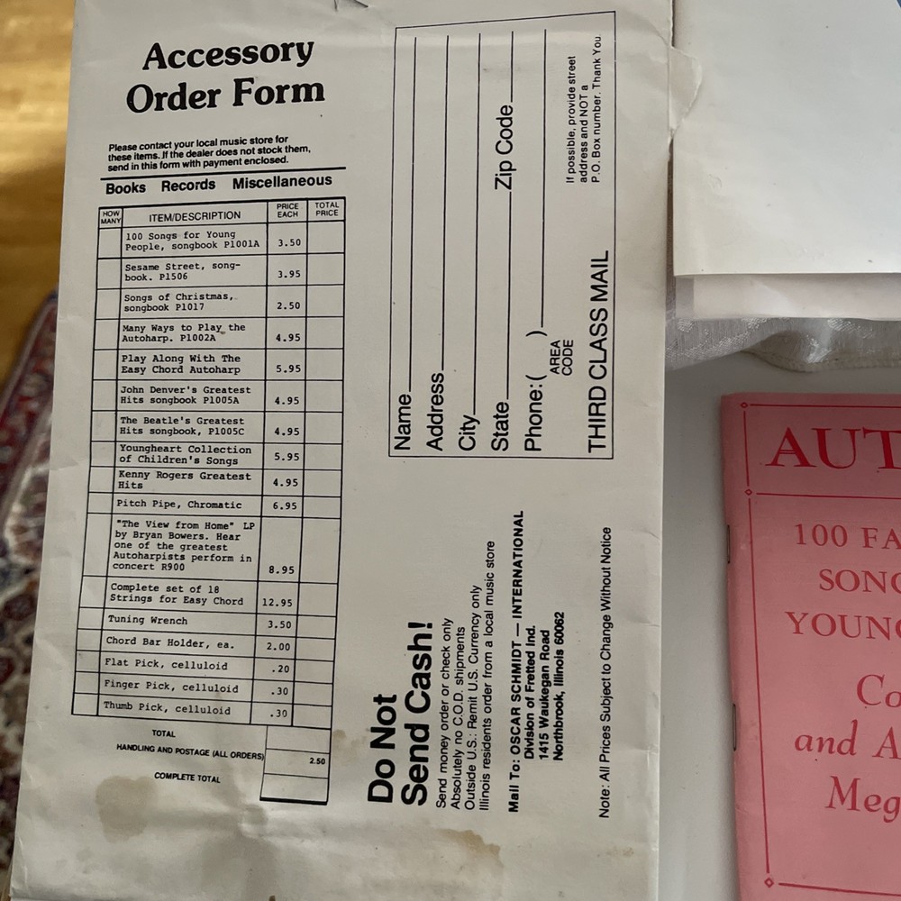 OSCAR SCHMIDT AUTO HARP 6 CHORD 18 STRING