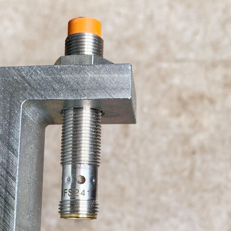 1PC NEW IFM IFS241 sensor Fast delivery