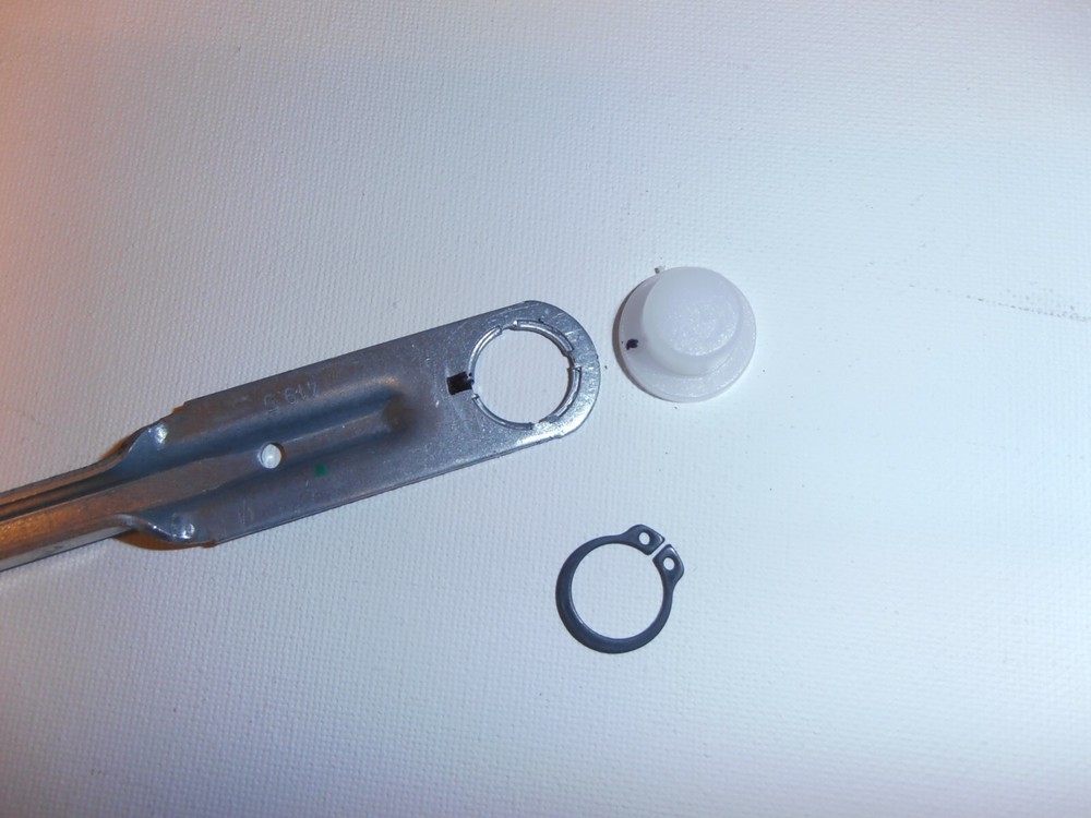 Nissan Frontier 04-16 Workshop 8 Wiper Linkage Plastic Socket Rep