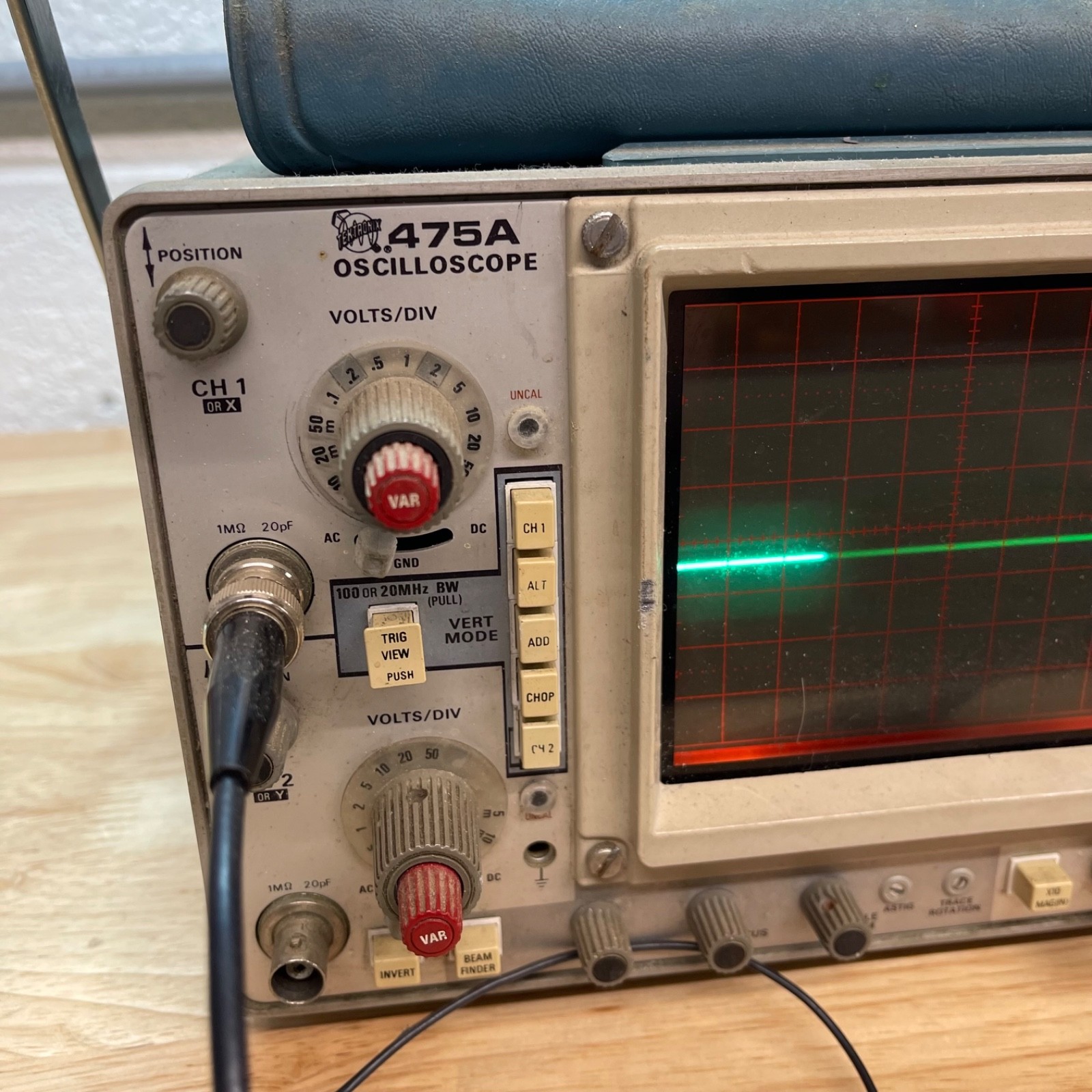 Tektronix 475A Oscilloscope