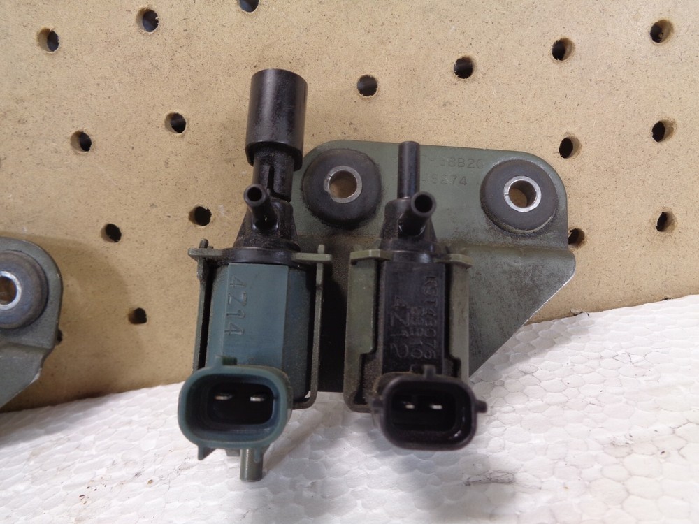 GEO TRACKER SUZUKI SIDEKICK SOLENOID VALVE