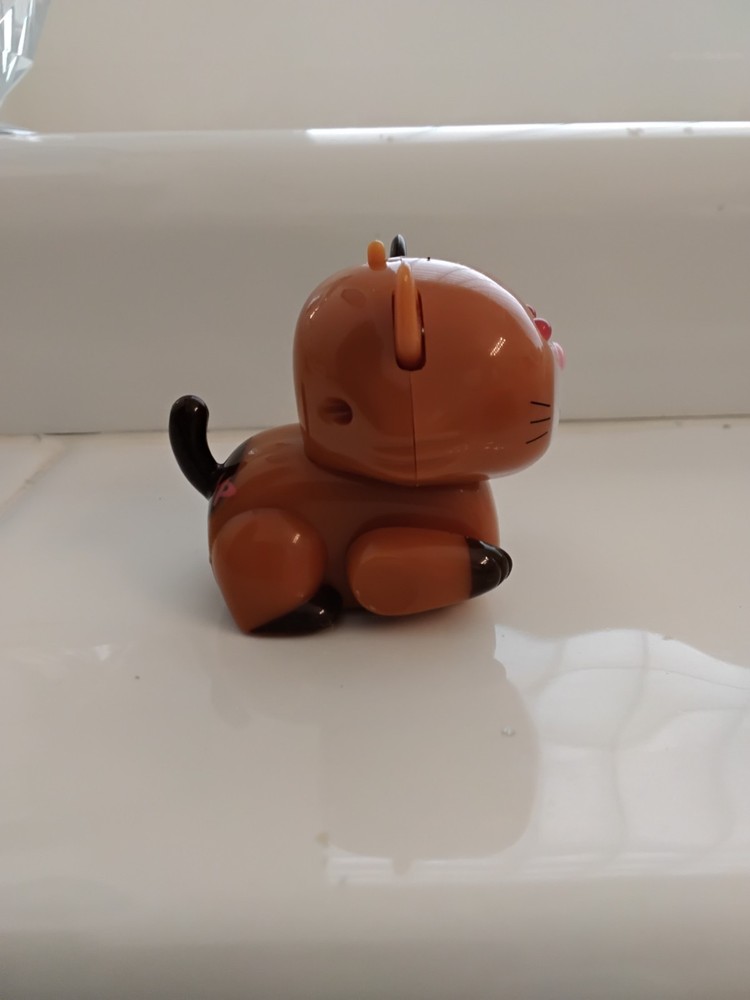 Micropets 2002 Tomy Interactive Coco Calico Cat, Sings Lightly