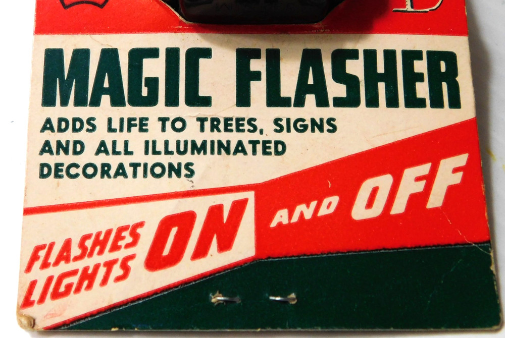 1960'S BAKELITE "WINKER" MAGIC FLASHER LIGHT ACCESSORY - ORIGINAL PACKAGING