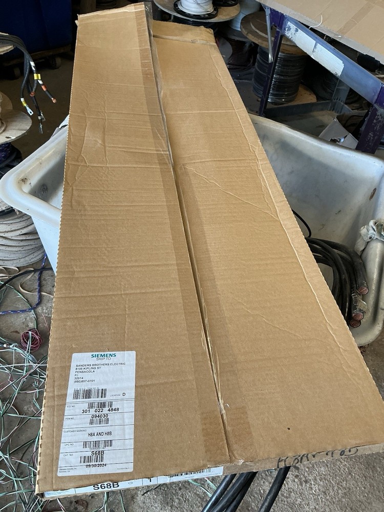 Siemens S68B Surface Mount Panelboard Cover 68x20"