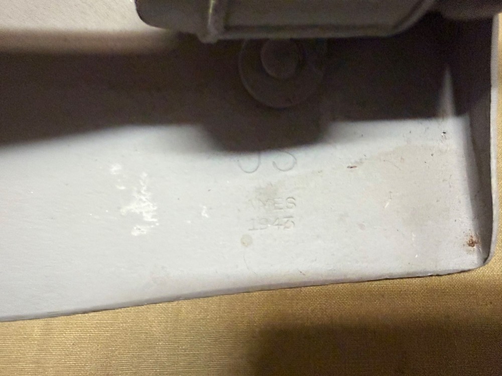 ORIGINAL WWII US ARMY M1943 COMBAT FIELD FOLDING SHOVEL-DATED 1943, AMES