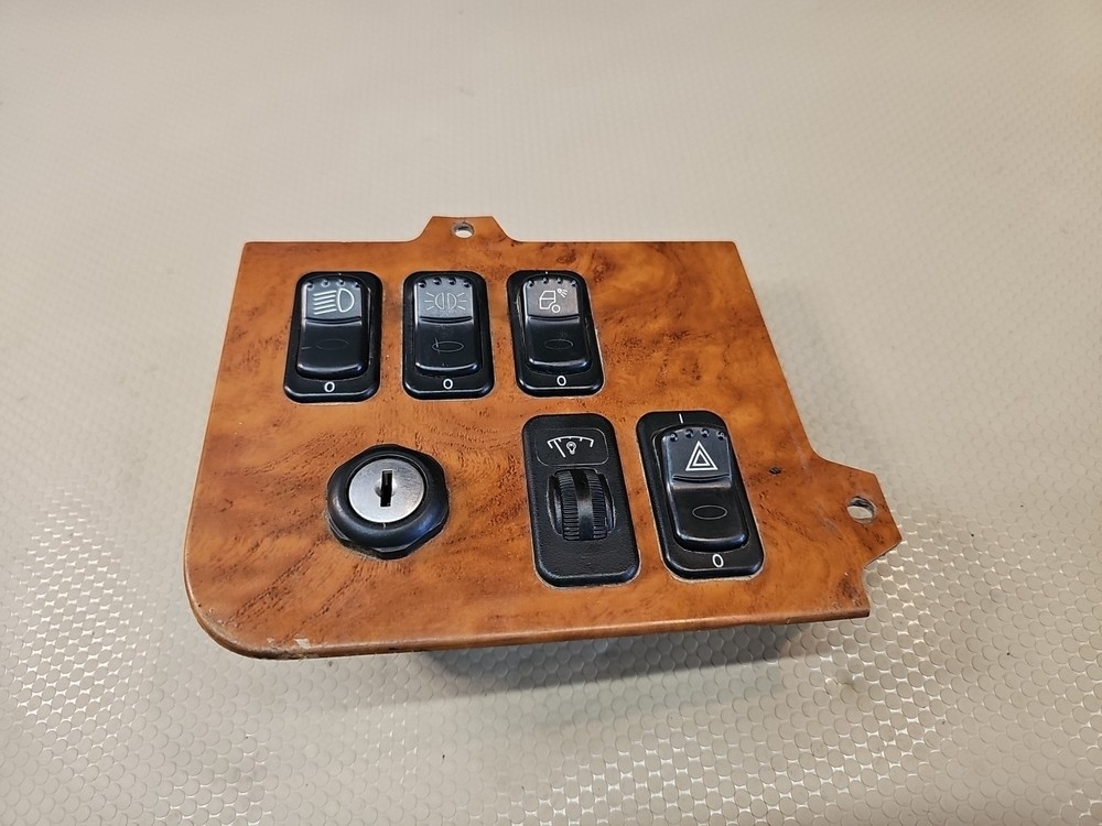 Peterbilt Dash Switch Panel S64-6045-455L00