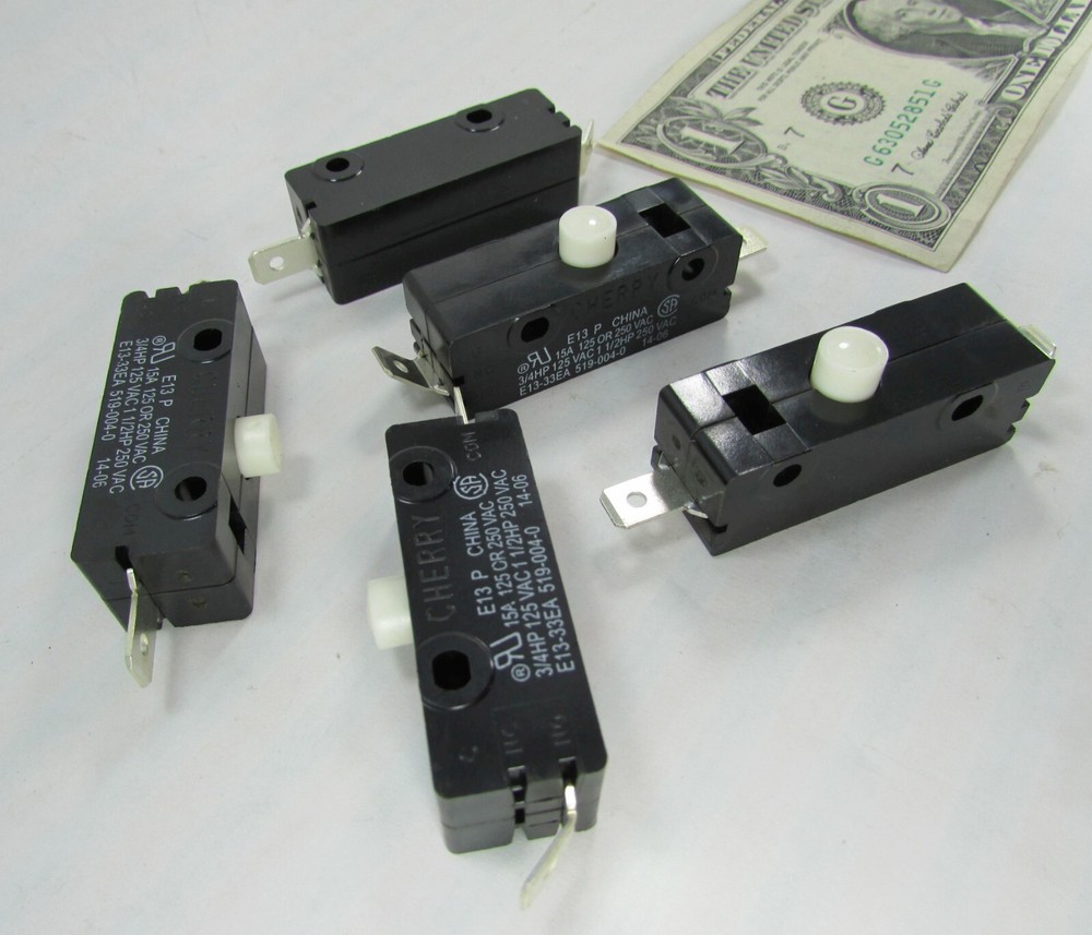 5 Cherry E13 15A Normally Open Snap Action Pushbutton Switch 125/250VAC E13-33EA