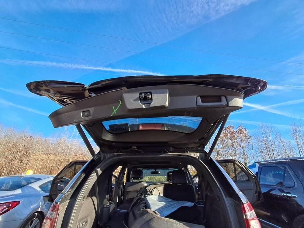 2015 Ford Explorer 8 Screen Display - Used, No Anti-Theft Code, Reprogram Needed