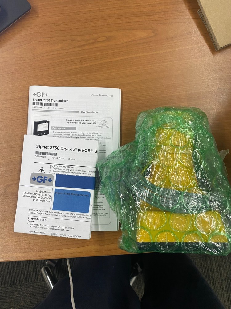 Signet 9900 Transmitter with 2750 DryLoc