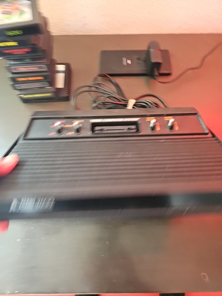 Atari 2600 Console (NTSC) working with games