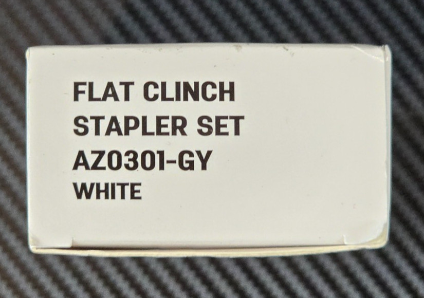 Deli Flat Clinch Stapler Set 35 Sheets Capacity Office Desktop Stapler White