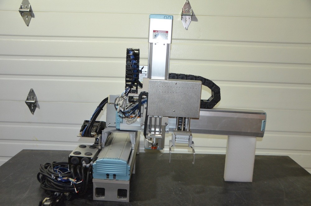 Yamaha MXYX Cartesian XYZ Robot Module with Biophile Microplate Sample Handler