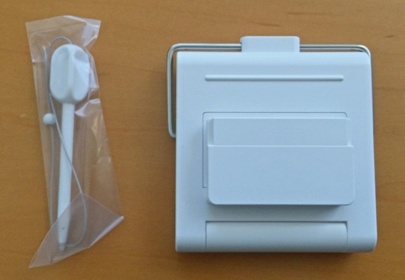 Nintendo DS / NDS Lite Magnetic Stand with Stylus Pen (Jap Ver) *NEW *US Seller