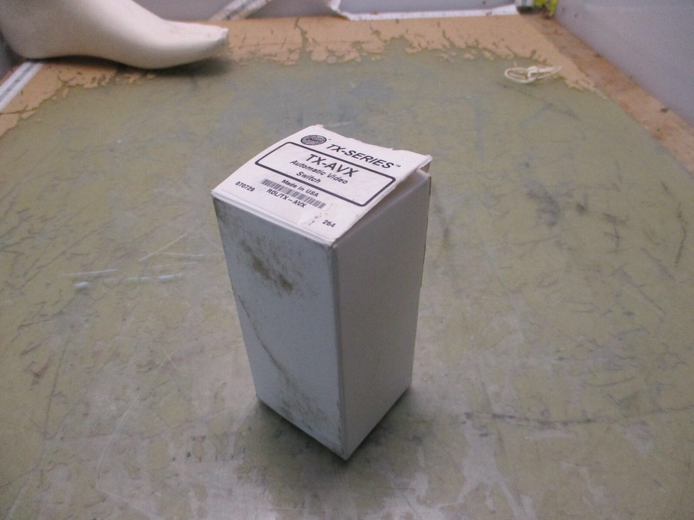 RDL TX-AVX Automatic Video Switch RDL/TX-AVX [2*U-10]