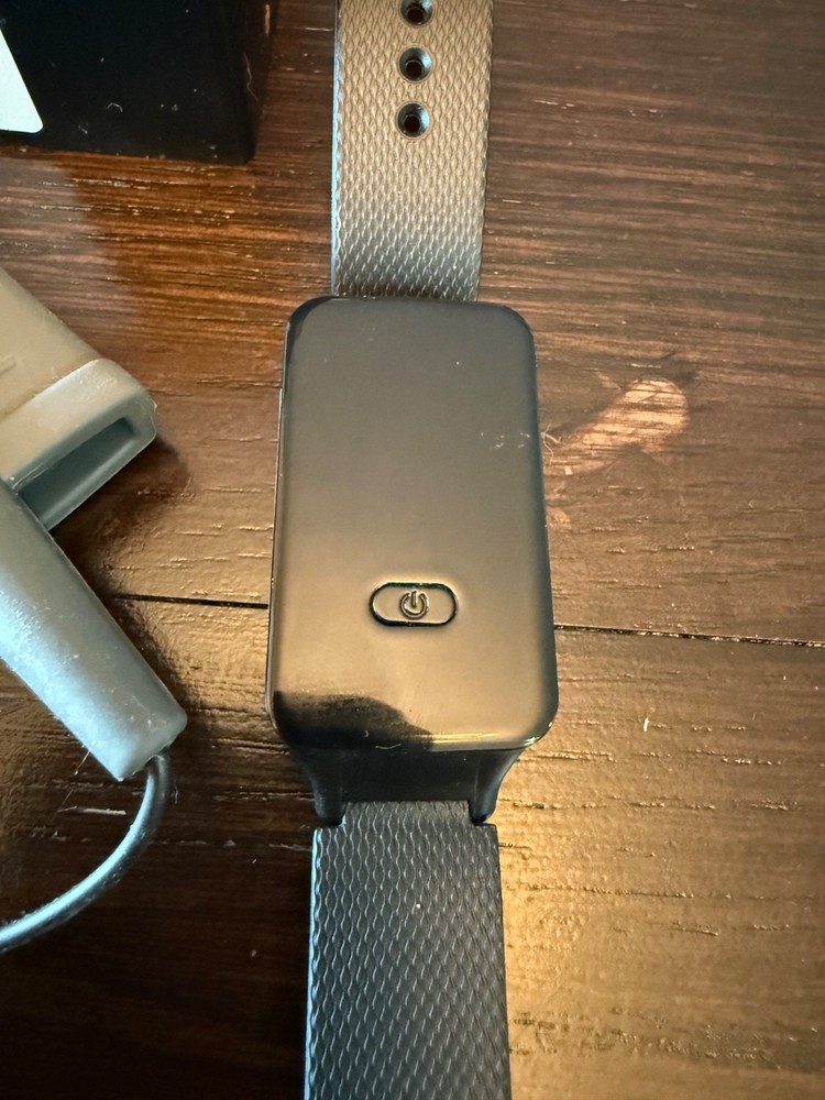 EMAY Sleep02 Oxygen Pulse Oximeter (iOS and Android)