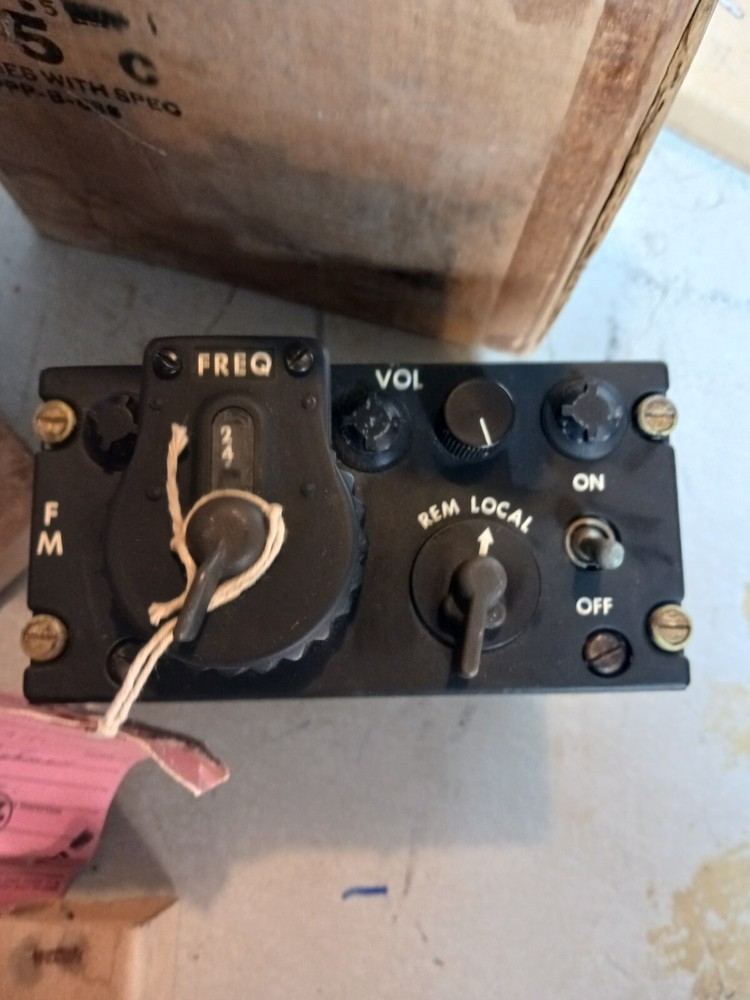 NOS SB-327/ARC-44 CONTROL PANEL BY BENDIX #87