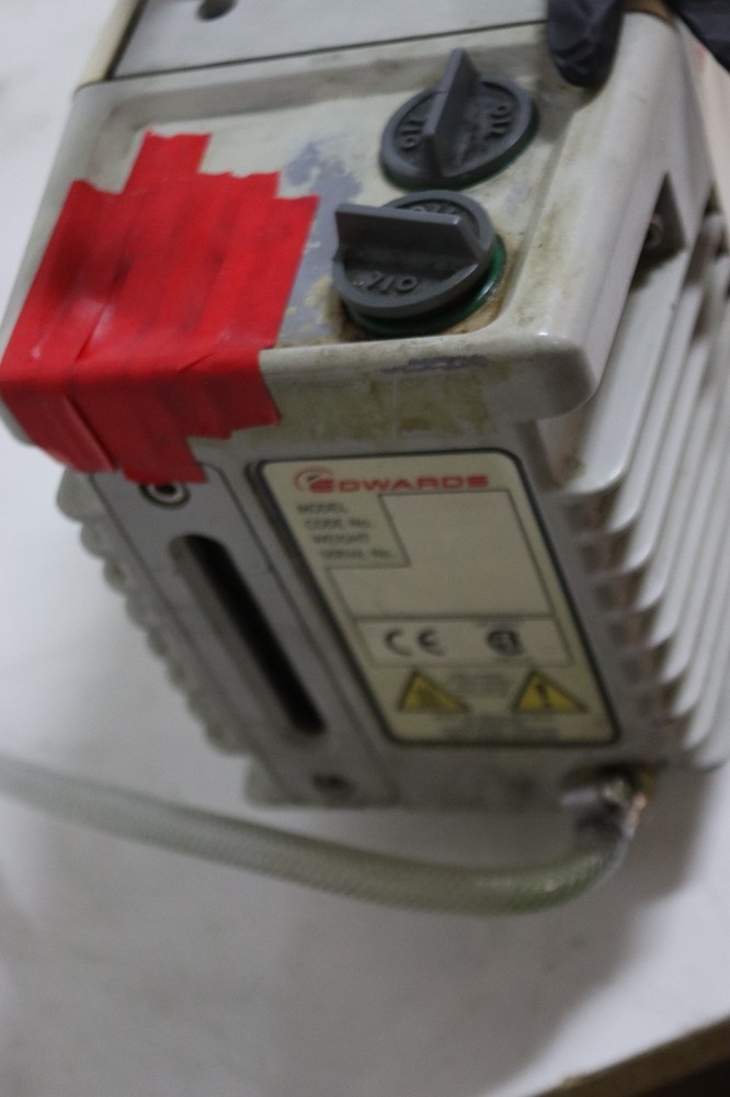 EDWARDS RV5 Rotary Vane Vacuum Pump