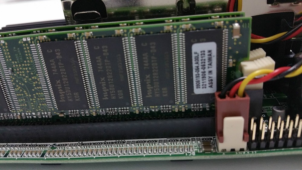Single Board Computer Includes Processor and Ram