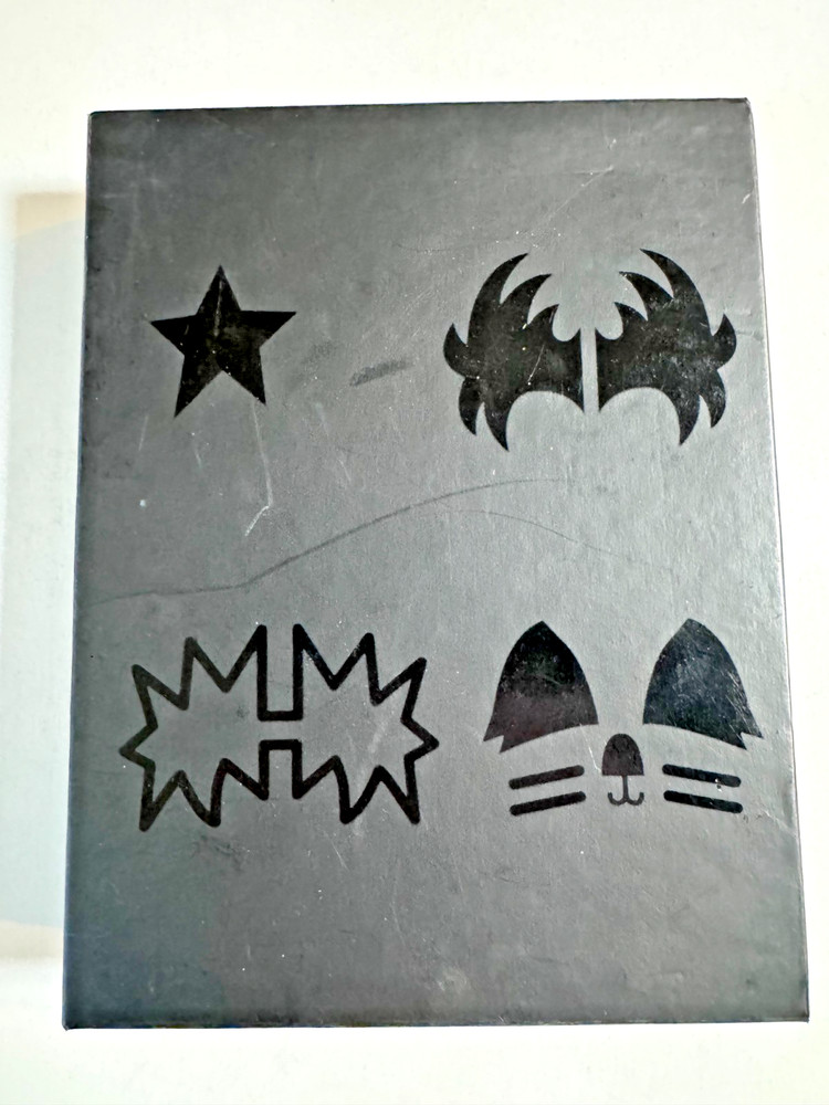 KISS  KISSOLOGY VOL. 1  1974-1977 2 DVD SET  PROMO BOX  VERY RARE!  NEVER PLAYED