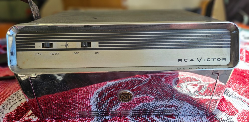 RCA VICTOR 45 Car Record Changer