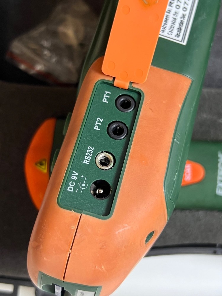 EXTECH SDL200 4-CHANNEL TEMPERATURE METER