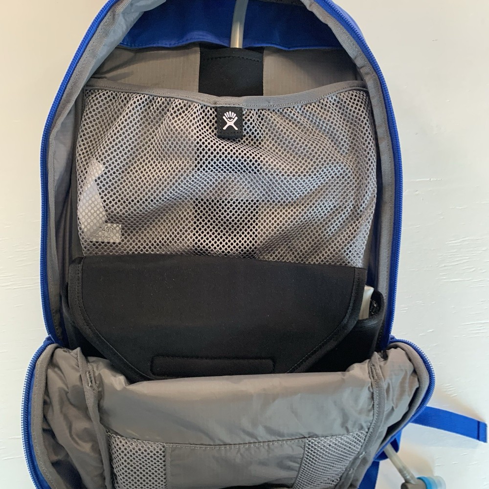Hydro Flask Down Shift Backpack -14 Liter Water Pocket Hydration Pack Blue