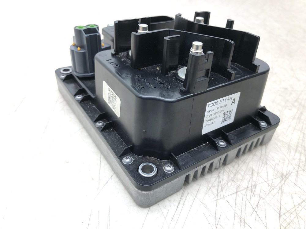 2014-2017 RANGE ROVER POWER DISTRIBUTION MODULE DPLA14F70AB OEM