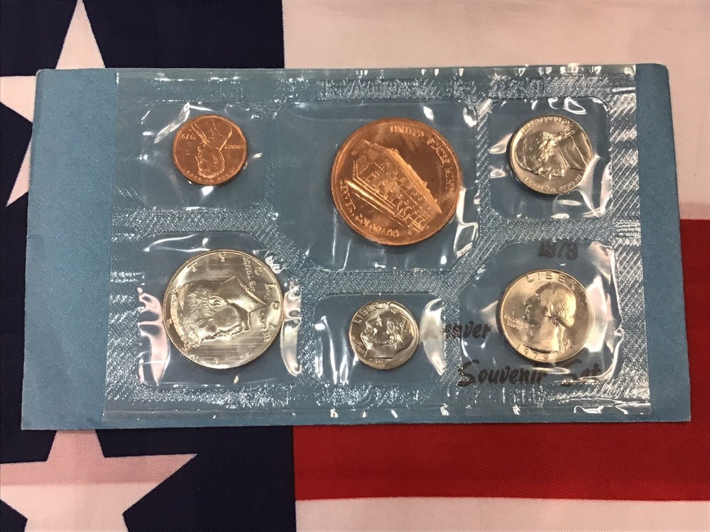 1979-D Official US Mint Souvenir Set with Envelope.