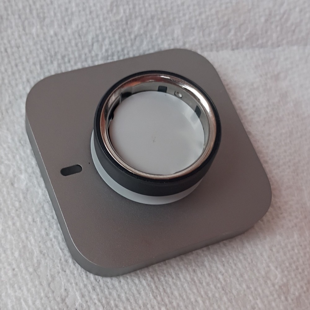Oura Ring Gen 3 Activity Tracker Silver Size 13 with Charging Base