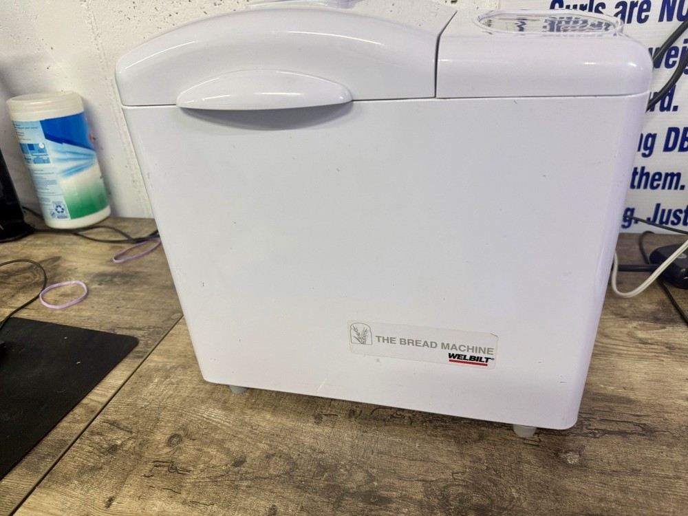Welbilt The Bread Machine ABM4900 Automatic Bread Maker - Demo Video