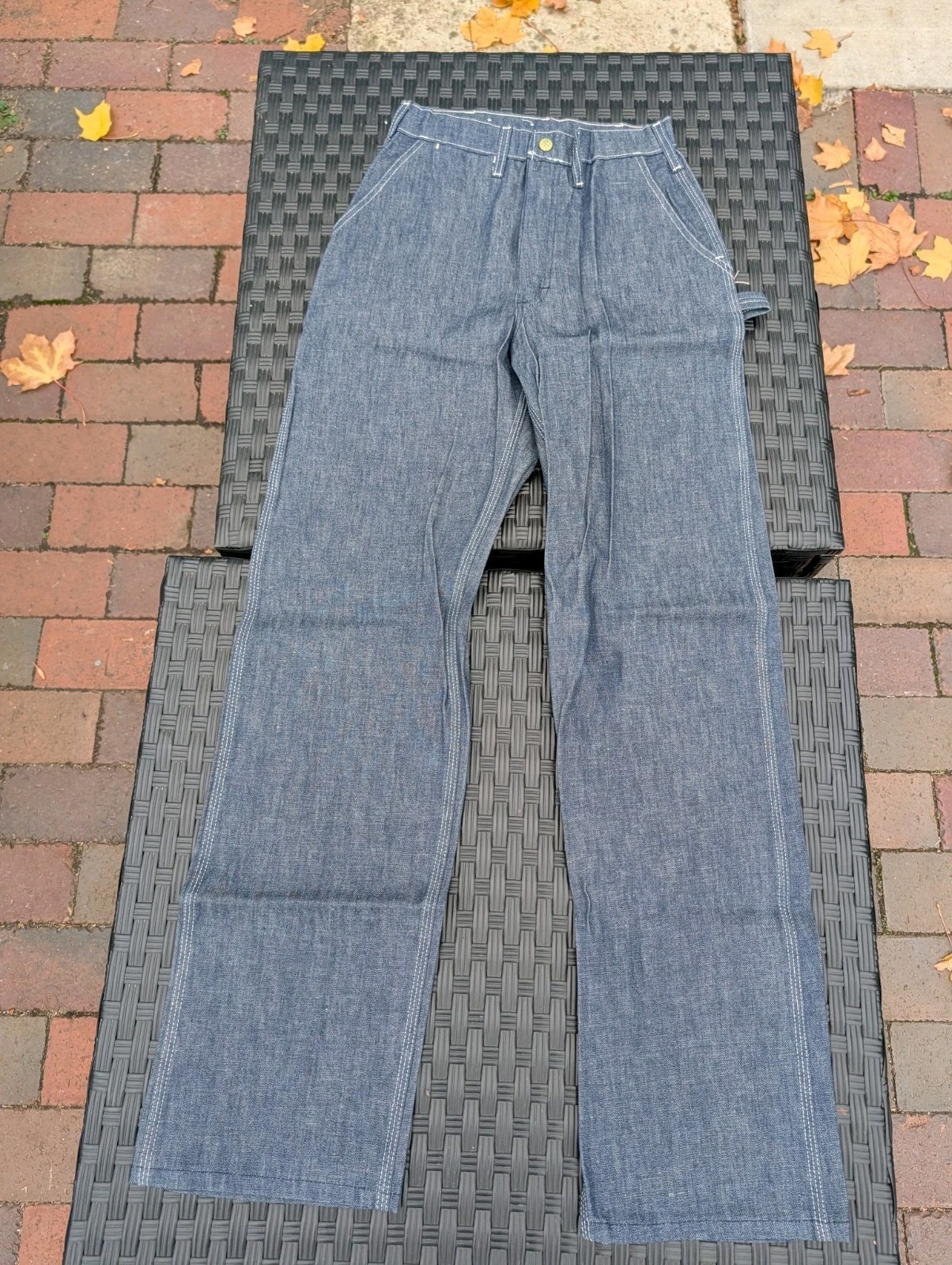 Vtg NOS Oshkosh B'Gosh Dungarees Denim Sanforized Jeans 27x33 NWT Union Made 70s
