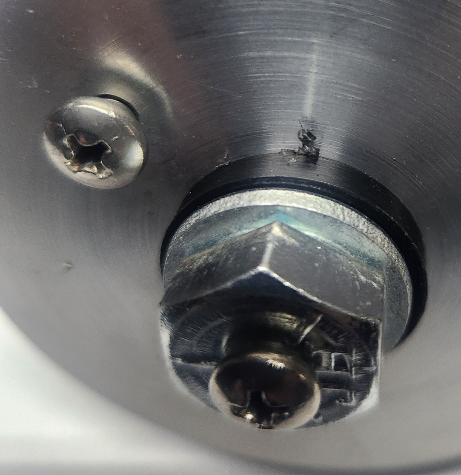 CB Antenna Puck Mount