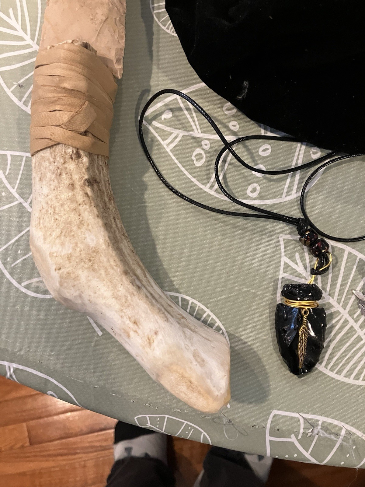 Flint Knapped Stone Arrowhead Blade W/ Antler Handle Knife 12.”inch & EXTRAS