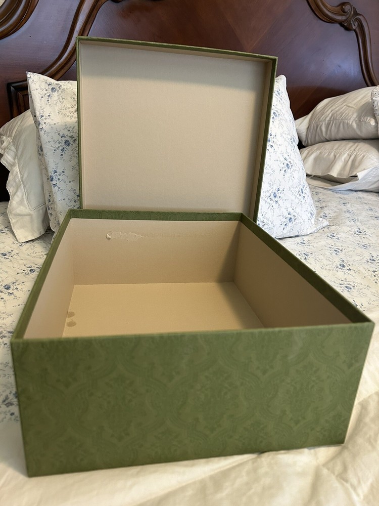 DIOR Empty Green Textured Gift Box